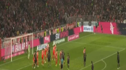 2025中超风云再起！卡扎伊什维利荣耀加冕，赛季30战狂斩27球，创纪录霸榜最佳球员！