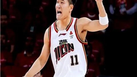 曼联力克曼城夺冠，时隔8年重夺足总杯荣耀